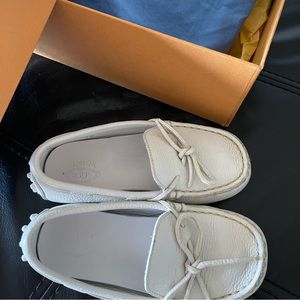 Tod’s junior moccasins